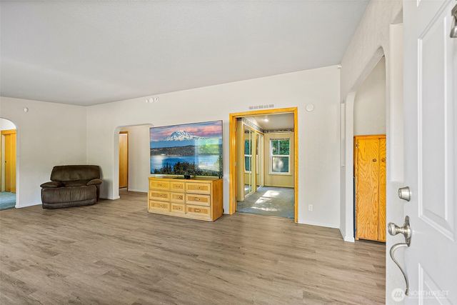 11905 Triviere Trail SE, Port Orchard, WA 98367