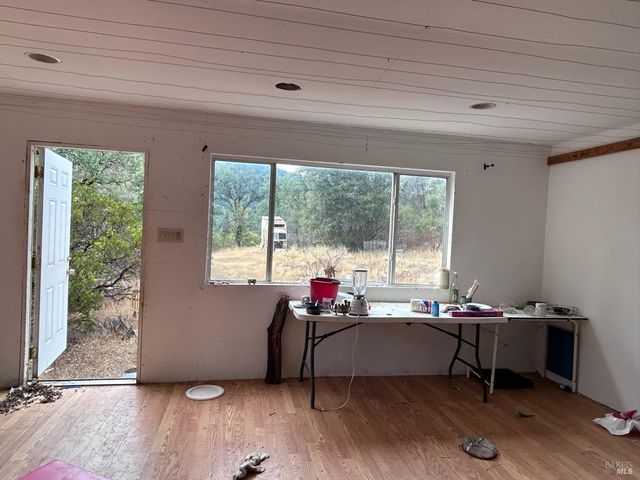 73080 Hill Rd, Covelo, CA 95428