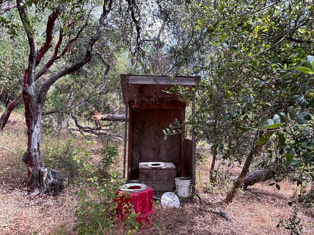 73080 Hill Rd, Covelo, CA 95428