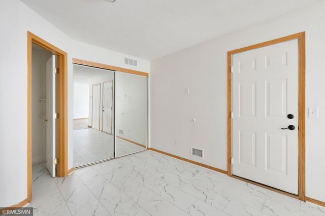 11240 Providence Lane, Eden Prairie, MN 55344