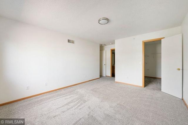 11240 Providence Lane, Eden Prairie, MN 55344