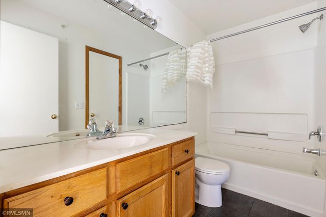 11240 Providence Lane, Eden Prairie, MN 55344
