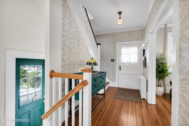 21 Lincoln Avenue, Rumson, NJ 07760