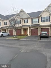 121 BRADBURY DR #B, East Norriton, PA 19401