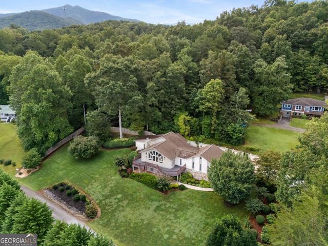 1396 Deerfield Road, Young Harris, GA 30582
