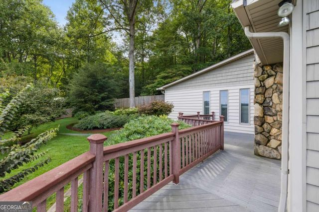 1396 Deerfield Road, Young Harris, GA 30582