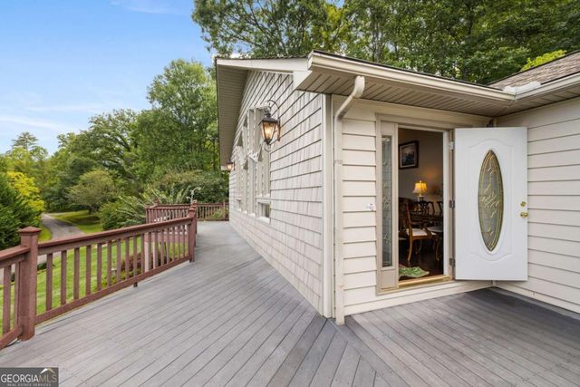 1396 Deerfield Road, Young Harris, GA 30582