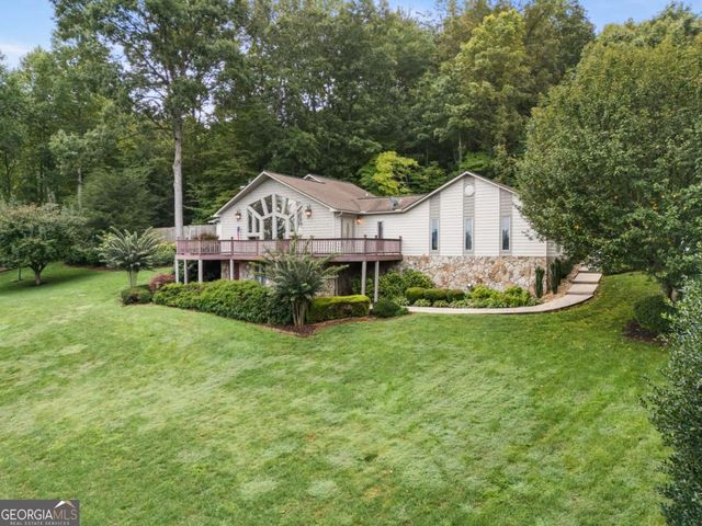 1396 Deerfield Road, Young Harris, GA 30582