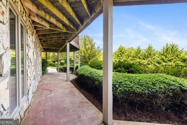 1396 Deerfield Road, Young Harris, GA 30582