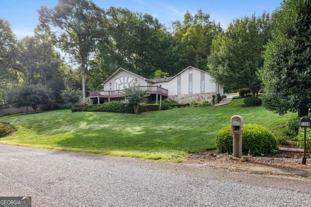 1396 Deerfield Road, Young Harris, GA 30582