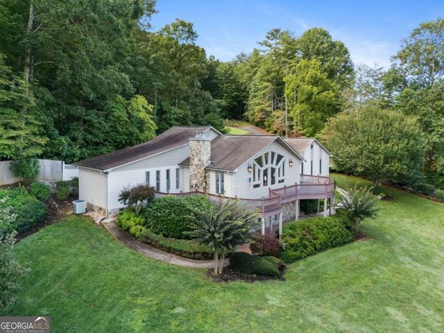 1396 Deerfield Road, Young Harris, GA 30582