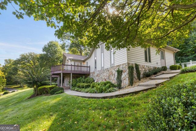 1396 Deerfield Road, Young Harris, GA 30582