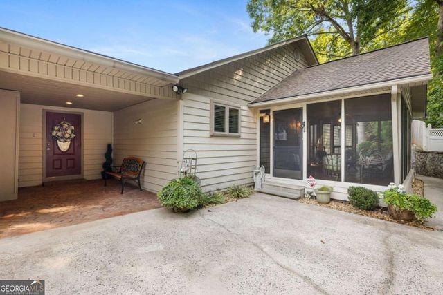 1396 Deerfield Road, Young Harris, GA 30582