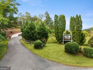 1396 Deerfield Road, Young Harris, GA 30582