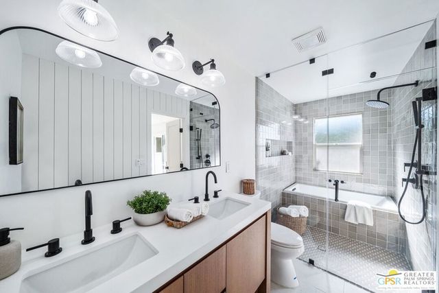 3111 E San Juan Road, Palm Springs, CA 92262