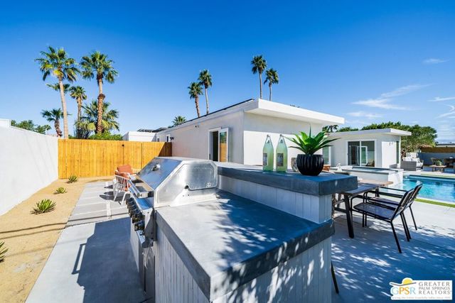 3111 E San Juan Road, Palm Springs, CA 92262