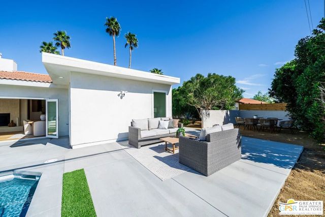 3111 E San Juan Road, Palm Springs, CA 92262
