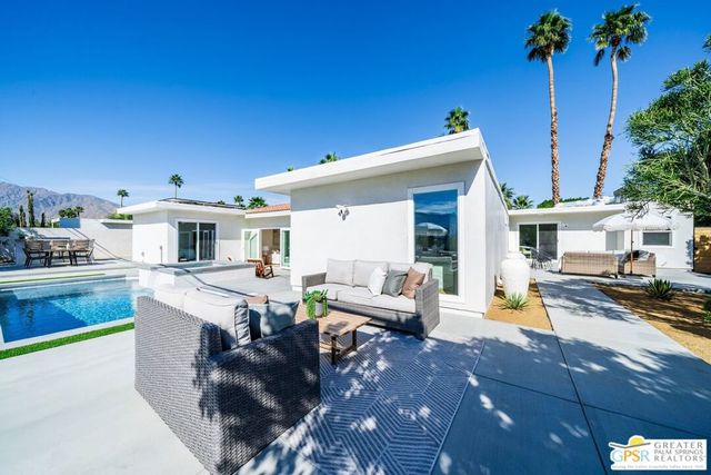 3111 E San Juan Road, Palm Springs, CA 92262