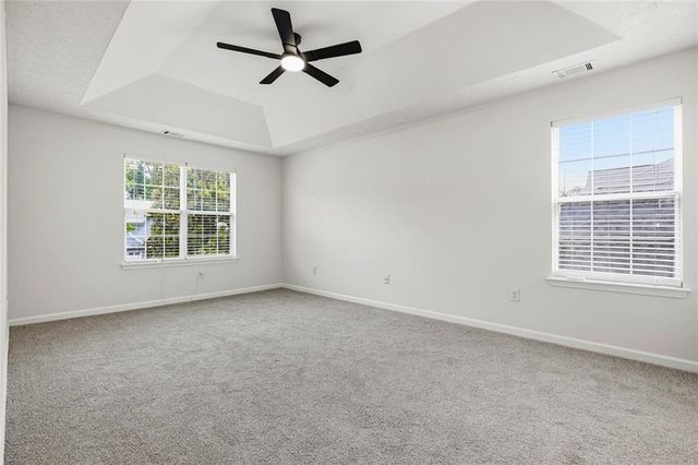 1075 Hidden Pond Lane, Roswell, GA 30075