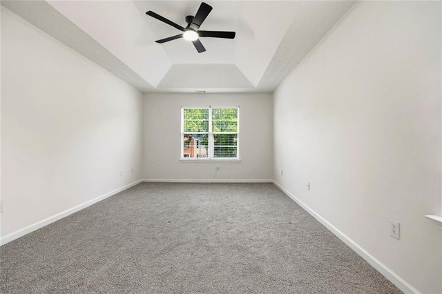 1075 Hidden Pond Lane, Roswell, GA 30075