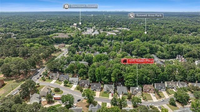 1075 Hidden Pond Lane, Roswell, GA 30075