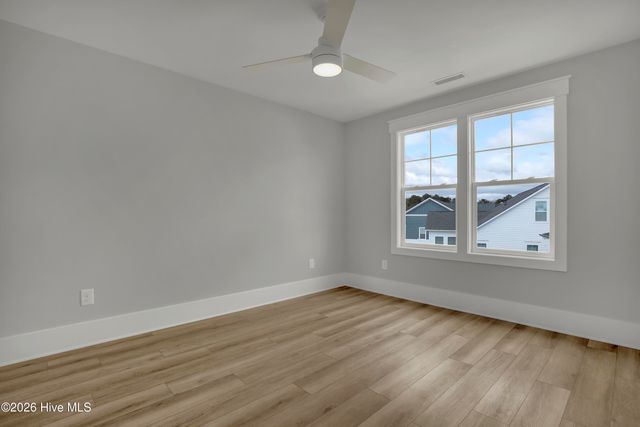 500 Boneset Park Trail, Holly Ridge, NC 28445