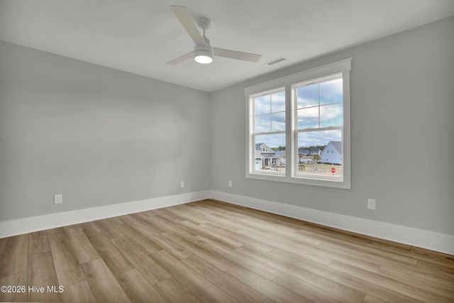 500 Boneset Park Trail, Holly Ridge, NC 28445