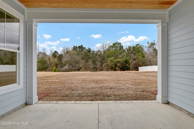 500 Boneset Park Trail, Holly Ridge, NC 28445