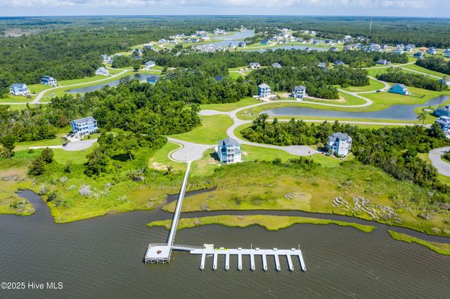 500 Boneset Park Trail, Holly Ridge, NC 28445