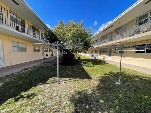 2141 NE 56th Street 209, Fort Lauderdale, FL 33308
