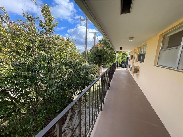 2141 NE 56th Street 209, Fort Lauderdale, FL 33308
