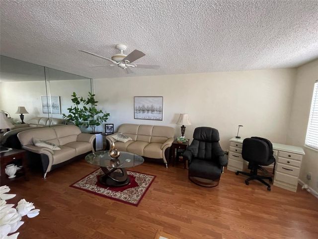 2141 NE 56th Street 209, Fort Lauderdale, FL 33308