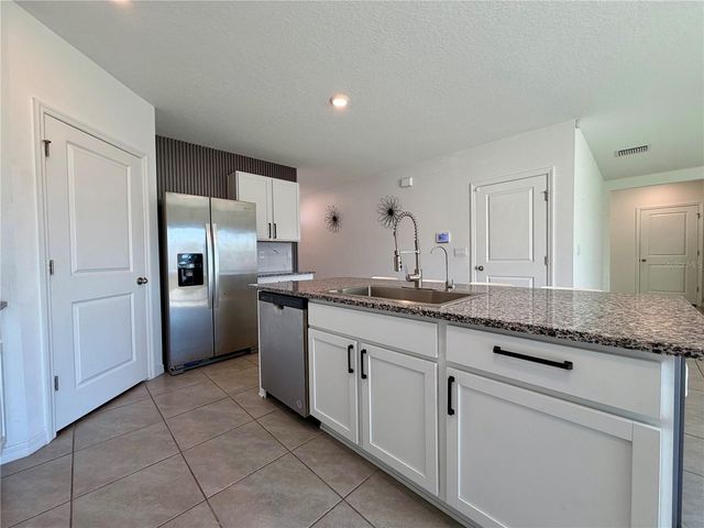 3416 SHADY SUNRISE LOOP, Plant City, FL 33565