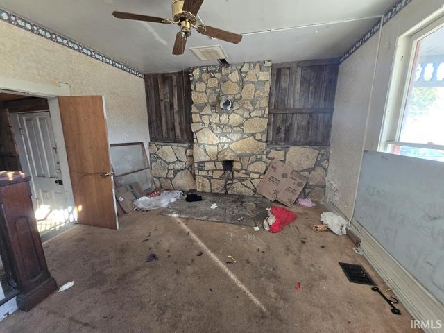 86 Fort Wayne Avenue, Richmond, IN 47374