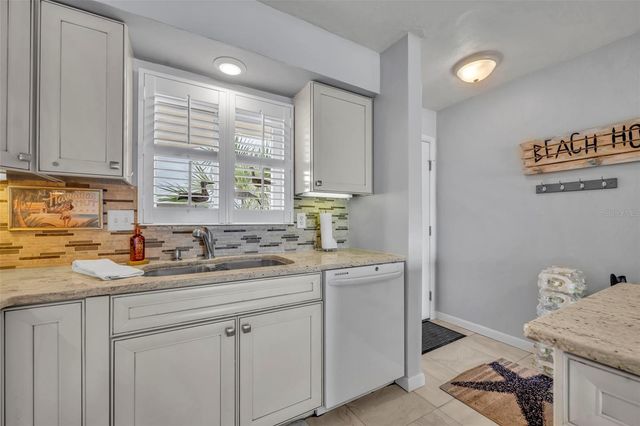 2860 OCEAN SHORE BOULEVARD 3030, Ormond By The Sea, FL 32176