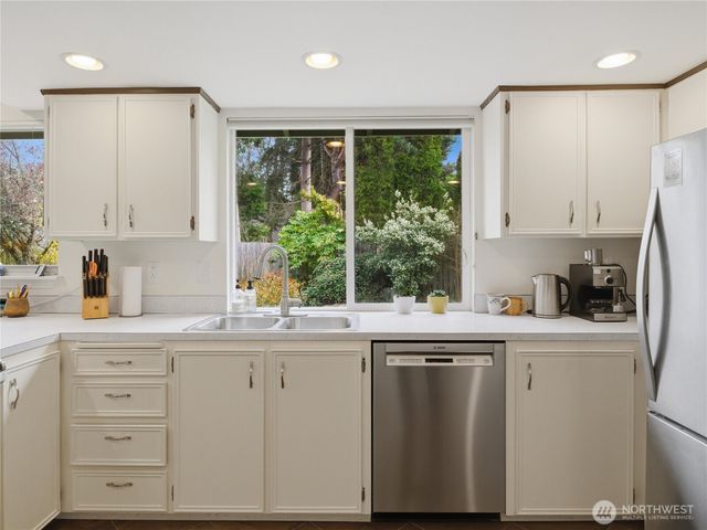 2548 Smithers Avenue S, Renton, WA 98055