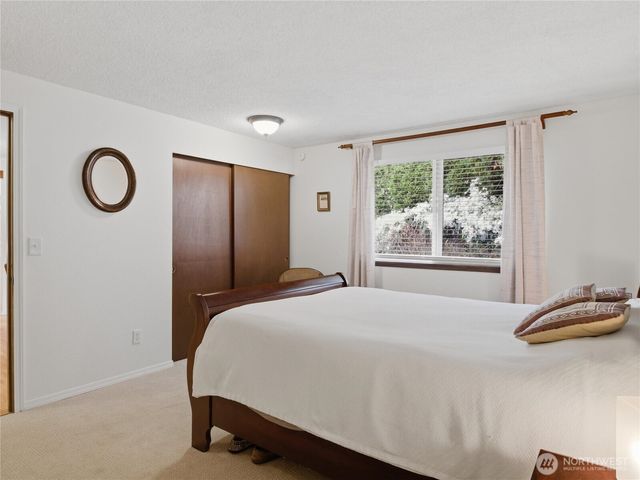 2548 Smithers Avenue S, Renton, WA 98055