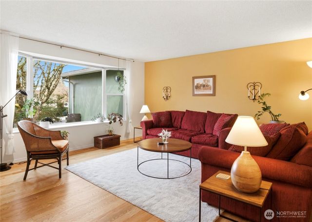 2548 Smithers Avenue S, Renton, WA 98055