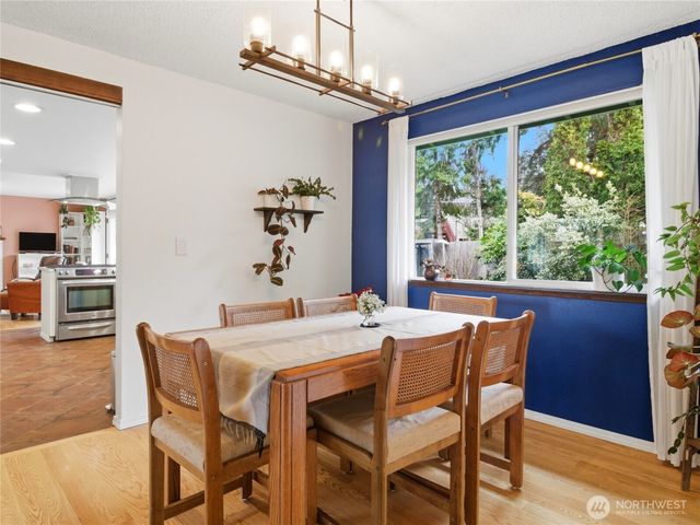 2548 Smithers Avenue S, Renton, WA 98055