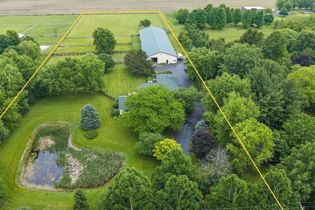 12N185 Muirhead Road, Elgin, IL 60123