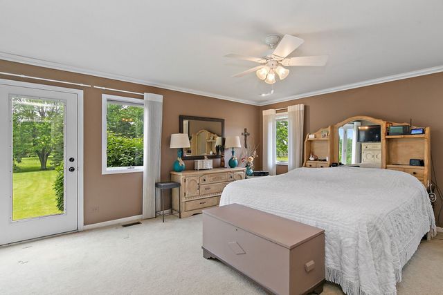 12N185 Muirhead Road, Elgin, IL 60123