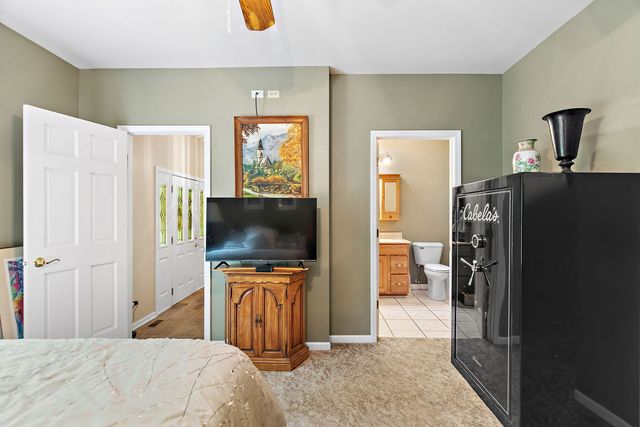 12N185 Muirhead Road, Elgin, IL 60123