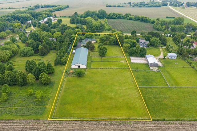 12N185 Muirhead Road, Elgin, IL 60123
