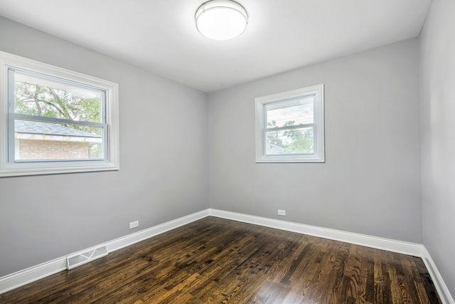 576 W 16th Street, Chicago Heights, IL 60411