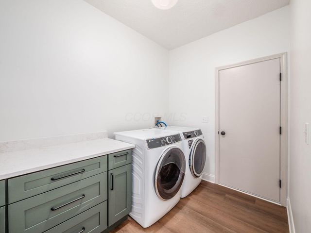 4988 Galway Drive, Dublin, OH 43017