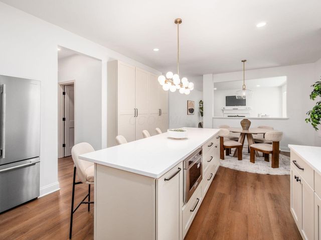 4988 Galway Drive, Dublin, OH 43017