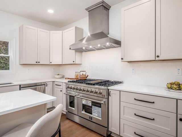 4988 Galway Drive, Dublin, OH 43017