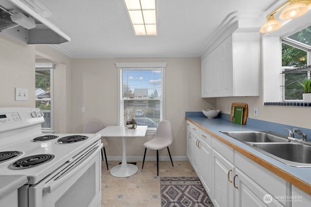 3536 SW Monroe Street, Seattle, WA 98126