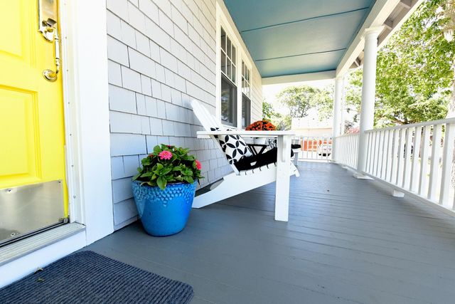 29 Lafayette Avenue, Buzzards Bay, MA 02532