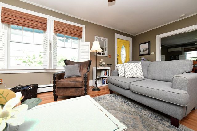 29 Lafayette Avenue, Buzzards Bay, MA 02532